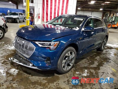 2022 AUDI E-TRON PREMIUM PLUS WA1LAAGE4NB032456 - główne zdjęcie licytacji z USA - miniatura