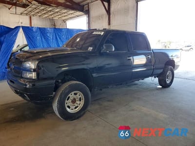 2002 CHEVROLET SILVERADO C2500 HEAVY DUTY 1GCHC23182F108988 - główne zdjęcie licytacji z USA - miniatura