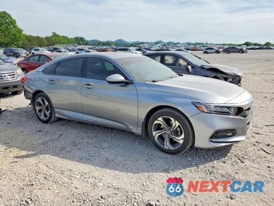 Czwarte zdjęcie samochodu z boku: 2018 HONDA ACCORD EX VIN:1HGCV1F46JA245915 - miniatura