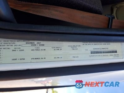 Zdjęcie 10 z 10 samochodu: 2018 VOLVO VNL SEMI TRUCK VIN:4V4N39TG2JN892707 - miniatura