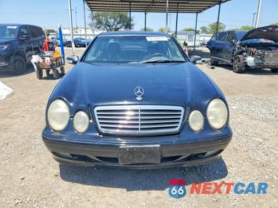 Piąte zdjęcie samochodu w środku: 2001 MERCEDES-BENZ CLK 320 VIN:WDBLJ65G01F185201 - miniatura