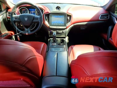 Zdjęcie 8 z 12 samochodu: 2019 MASERATI GHIBLI S VIN:ZAM57YTA1K1319484 - miniatura