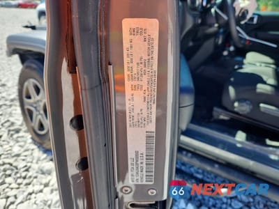 Zdjęcie 12 z 12 samochodu: 2023 JEEP WRANGLER SPORT VIN:1C4HJXAG8PW680693 - miniatura