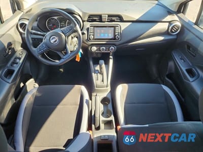 Zdjęcie 8 z 13 samochodu: 2025 NISSAN VERSA S VIN:3N1CN8DV5SL875022 - miniatura