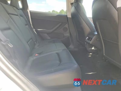 Zdjęcie 10 z 12 samochodu: 2021 TESLA MODEL Y VIN:5YJYGDEE6MF191330 - miniatura