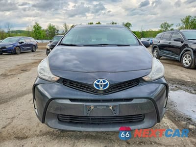 Piąte zdjęcie samochodu w środku: 2016 TOYOTA PRIUS V THREE VIN:JTDZN3EU9GJ046422 - miniatura