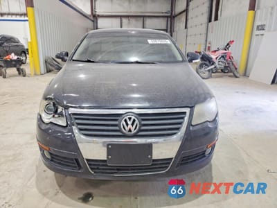 Piąte zdjęcie samochodu w środku: 2010 VOLKSWAGEN PASSAT KOMFORT VIN:WVWJK7ANXAE110995 - miniatura