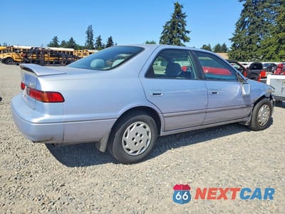 Trzecie zdjęcie samochodu z tyłu: 1997 TOYOTA CAMRY LE VIN:JT2BG22KXV0055134 - miniatura