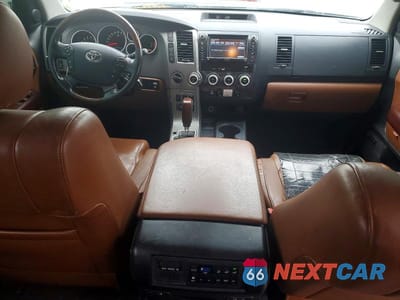 Zdjęcie 8 z 14 samochodu: 2011 TOYOTA SEQUOIA PLATINUM VIN:5TDDW5G19BS050780 - miniatura