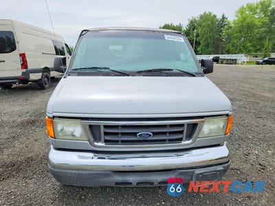 Piąte zdjęcie samochodu w środku: 2005 FORD ECONOLINE E350 SUPER DUTY WAGON VIN:1FBNE31L65HA76000 - miniatura