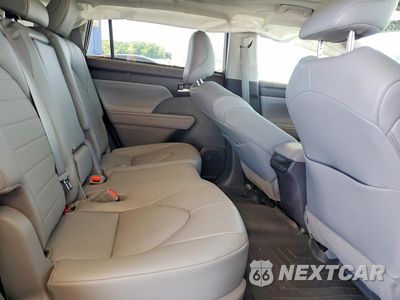 Zdjęcie 10 z 12 samochodu: 2022 TOYOTA HIGHLANDER XLE VIN:5TDHZRAHXNS104341 - miniatura