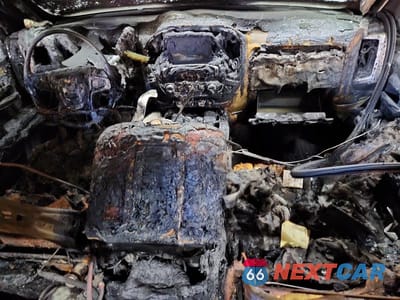 Zdjęcie 8 z 12 samochodu: 2018 GMC SIERRA K1500 SLT VIN:1GTV2NEC5JZ120440 - miniatura
