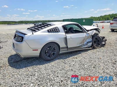 Trzecie zdjęcie samochodu z tyłu: 2013 FORD MUSTANG VIN:1ZVBP8AM5D5218199 - miniatura