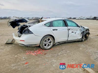 Trzecie zdjęcie samochodu z tyłu: 2024 HONDA ACCORD VIN:1HGCY1F26RA026941 - miniatura