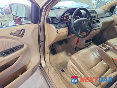 Zdjęcie 8 z 13 samochodu: 2006 HONDA ODYSSEY EXL VIN:5FNRL38716B424122 - miniatura
