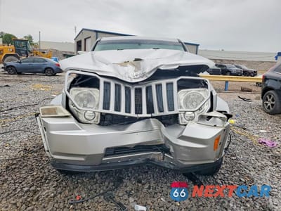 Piąte zdjęcie samochodu w środku: 2012 JEEP LIBERTY SPORT VIN:1C4PJLAK0CW165772 - miniatura