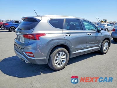 Trzecie zdjęcie samochodu z tyłu: 2019 HYUNDAI SANTA FE SE VIN:5NMS23AD5KH009611 - miniatura