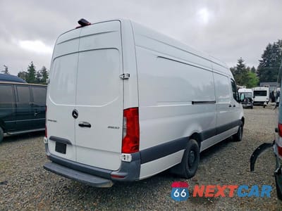 Trzecie zdjęcie samochodu z tyłu: 2023 MERCEDES BENZ SPRINTER 2500 DELIVERY VAN VIN:W1Y4KDHY2PT123719 - miniatura