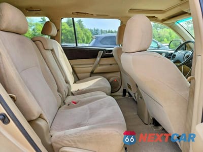 Zdjęcie 11 z 13 samochodu: 2009 TOYOTA HIGHLANDER SPORT VIN:JTEES43AX92141974 - miniatura