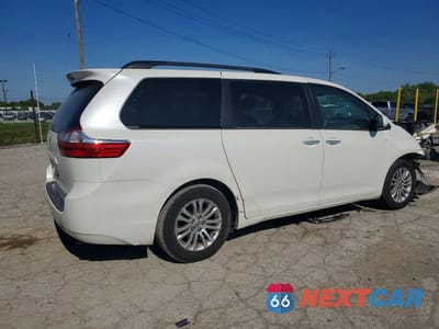 Trzecie zdjęcie samochodu z tyłu: 2015 TOYOTA SIENNA XLE 8-PASSENGER VIN:5TDYK3DC0FS561534 - miniatura