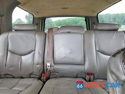 Zdjęcie 10 z 13 samochodu: 2005 GMC YUKON XL VIN:1GKFK16Z25J119626 - miniatura