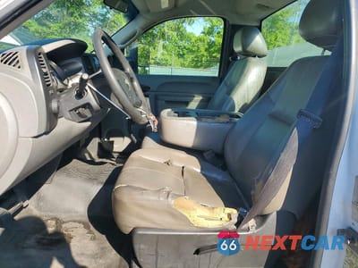 Zdjęcie 7 z 12 samochodu: 2011 CHEVROLET SILVERADO C2500 HEAVY DUTY VIN:1GB0CVCG7BF228319 - miniatura