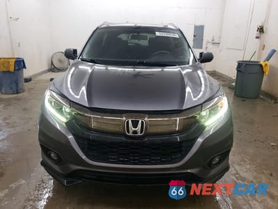 Piąte zdjęcie samochodu w środku: 2019 HONDA HR-V SPORT VIN:3CZRU5H16KG700359 - miniatura