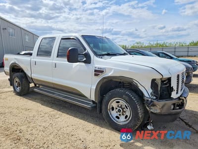 Czwarte zdjęcie samochodu z boku: 2010 FORD F350 SUPER DUTY VIN:1FTWW3BR8AEA30373 - miniatura