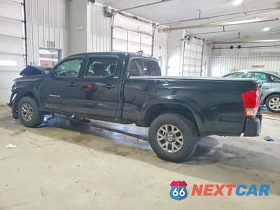 Drugie zdjęcie samochodu z przodu: 2017 TOYOTA TACOMA SR5 V6 VIN:5TFDZ5BN5HX016789 - miniatura
