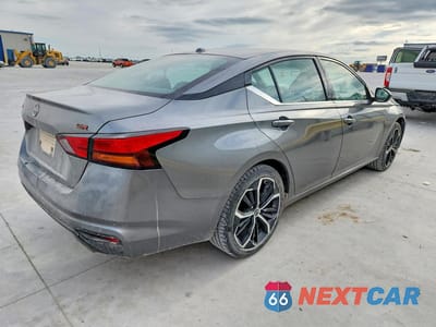 Trzecie zdjęcie samochodu z tyłu: 2023 NISSAN ALTIMA SR VIN:1N4BL4CV1PN320364 - miniatura