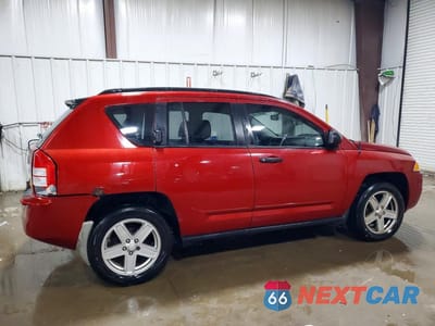 Trzecie zdjęcie samochodu z tyłu: 2008 JEEP COMPASS SPORT VIN:1J8FF47W28D677753 - miniatura