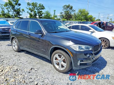 Czwarte zdjęcie samochodu z boku: 2016 BMW X5 XDR40E VIN:5UXKT0C5XG0S76573 - miniatura