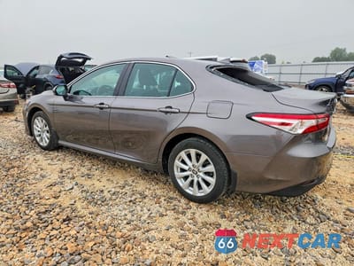 Drugie zdjęcie samochodu z przodu: 2020 TOYOTA CAMRY LE VIN:4T1C11AK3LU977142 - miniatura