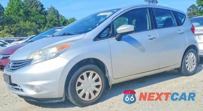 2015 NISSAN VERSA NOTE S PLUS 3N1CE2CP4FL437727 - główne zdjęcie licytacji z USA - miniatura