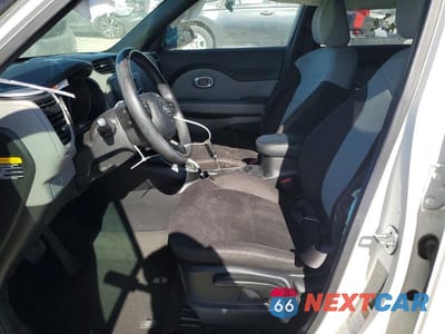 Zdjęcie 7 z 12 samochodu: 2016 KIA SOUL BASE VIN:KNDJN2A25G7389091 - miniatura
