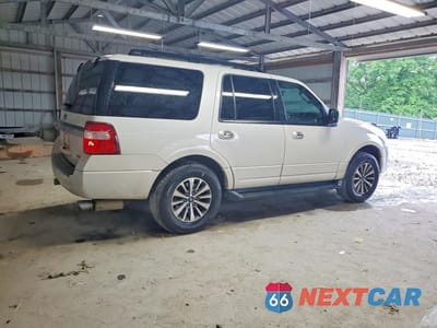 Trzecie zdjęcie samochodu z tyłu: 2016 FORD EXPEDITION XLT VIN:1FMJU1HT0GEF33732 - miniatura