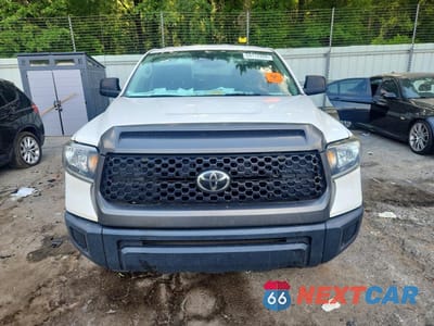 Piąte zdjęcie samochodu w środku: 2019 TOYOTA TUNDRA SR VIN:5TFRM5F18KX137237 - miniatura