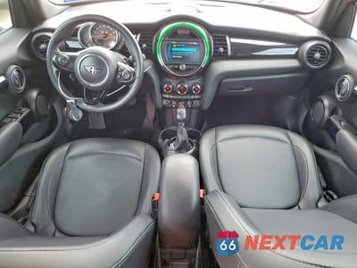 Zdjęcie 8 z 12 samochodu: 2019 MINI COOPER VIN:WMWXU1C54K2H73707 - miniatura
