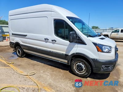 Czwarte zdjęcie samochodu z boku: 2025 FORD TRANSIT T-250 VIN:1FTBR1X8XSKB10013 - miniatura