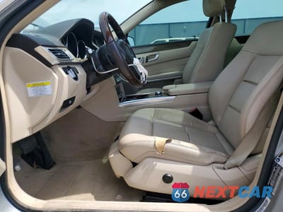 Zdjęcie 7 z 12 samochodu: 2014 MERCEDES-BENZ E 350 VIN:WDDHF5KB9EA963600 - miniatura