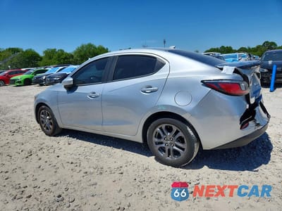 Drugie zdjęcie samochodu z przodu: 2019 TOYOTA YARIS XLE VIN:3MYDLBYV6KY509055 - miniatura