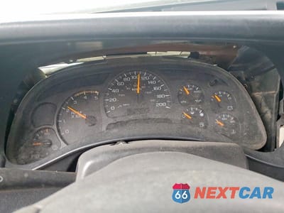 Zdjęcie 9 z 12 samochodu: 2003 CHEVROLET SILVERADO K1500 VIN:1GCHK24133E270858 - miniatura