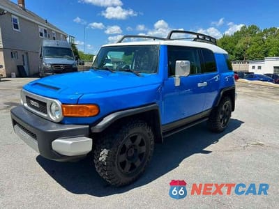 2007 TOYOTA FJ CRUISER BASE JTEBU11F870036224 - główne zdjęcie licytacji z USA - miniatura