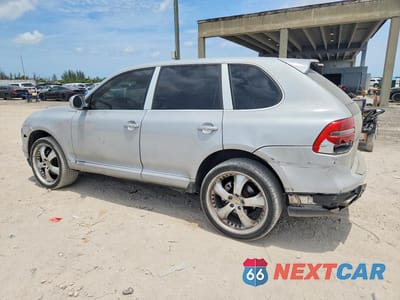 Drugie zdjęcie samochodu z przodu: 2008 PORSCHE CAYENNE S VIN:WP1AB29P48LA49396 - miniatura
