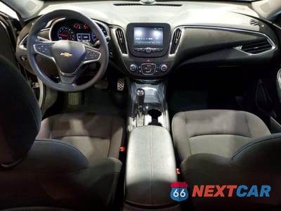 Zdjęcie 8 z 12 samochodu: 2017 CHEVROLET MALIBU LT VIN:1G1ZE5ST4HF169615 - miniatura