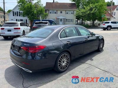 Trzecie zdjęcie samochodu z tyłu: 2022 MERCEDES-BENZ C 300 4MATIC VIN:W1KAF4HB5NR032645 - miniatura