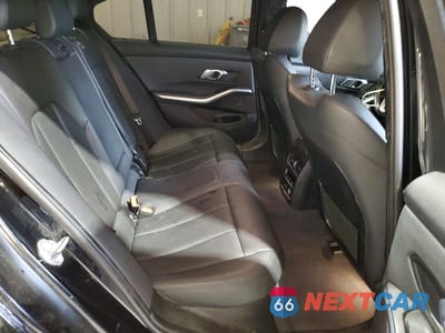 Zdjęcie 10 z 13 samochodu: 2019 BMW 330I VIN:WBA5R1C54KAK11334 - miniatura