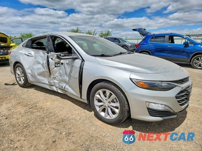 Czwarte zdjęcie samochodu z boku: 2022 CHEVROLET MALIBU LT VIN:1G1ZD5ST1NF156478 - miniatura