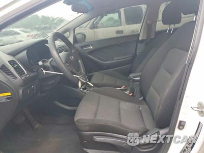 Zdjęcie 7 z 13 samochodu: 2017 KIA FORTE LX VIN:3KPFK4A75HE054324 - miniatura