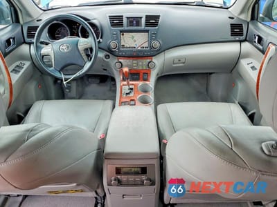 Zdjęcie 8 z 13 samochodu: 2008 TOYOTA HIGHLANDER LIMITED VIN:JTEDS42A182042830 - miniatura